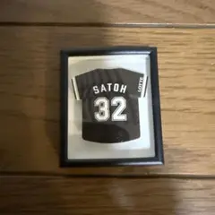 千葉ロッテマリーンズ　佐藤選手のユニフォーム型マグネット