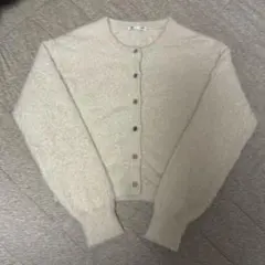 【GU】シャイニークルーネックカーディガン フワフワ 長袖カーディガン