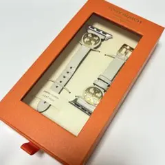 6. トリーバーチ Apple Watch ベルト ホワイト