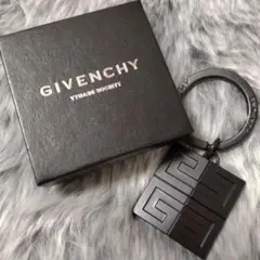 GIVENCHY ジバンシィ キーリング キーホルダー ブラック