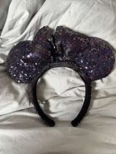 ディズニー カチューシャ スパンコール 黒紫