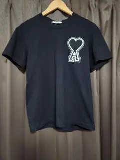 AMI Paris ハートロゴ 半袖Tシャツ ブラックのサムネイル