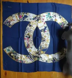 CHANEL カメリア チェーン柄 シルクスカーフ ネイビー - メルカリ