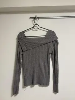 オフショルダーリブ編み長袖トップス グレー