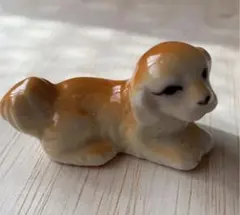 犬の置物　ミニチュア　陶器製　C