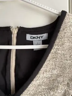 新品　DKNY ノースリーブワンピース　ツイード　139ドルのサムネイル