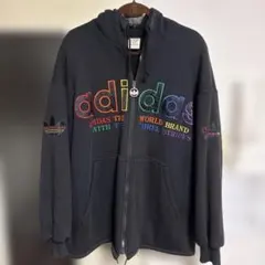 アディダス 背面ビッグトレフォイル刺繍 ロゴ刺繍入り 裏キルティング パーカー