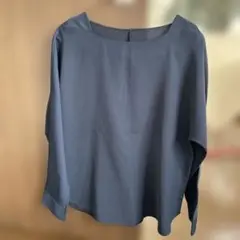 ネイビー トップス