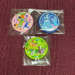 ディズニー　刺繍缶バッジ　ビスケット