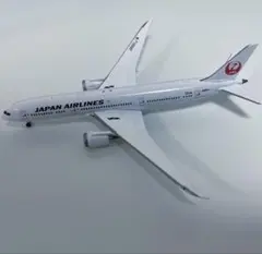 【希少・非売品】日本航空 Boeing 787 模型　1/200スケール 希少・非売品】日本航空 Boeing 787 模型 1/200スケール 希少