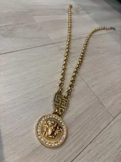 極美品‼️VERSACE ネックレス シルバー平日売り切りセール‼️ - メルカリ