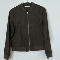 アースミュージックエコロジー ジップアップ ブルゾン カーキ　オリーブ　Lサイズ