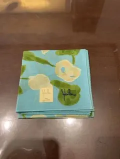 シビラ　花柄　大判ハンカチ