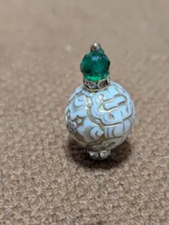 ユークロライト✨️10mm✨️入手困難パワーストーン✨️ - メルカリ