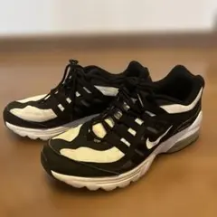 Nike VGR スニーカー ブラック/ホワイト　25センチ