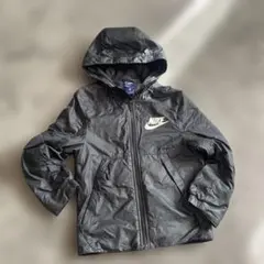 NIKE ブラック フード付きジャケット　140