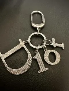 Christian Dior ディオール　ライトストーンロゴ　チャーム