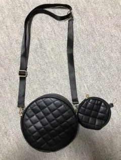 ブラック キルティング ショルダーバッグ