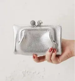 【本日限定値下げ】大人気◎イア パピヨネ　がま口　シルバー　財布