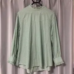 green label relaxing フリルネックブラウス