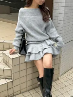 リリーブラウン オフショルニットセットアップ　グレー ニット＆ミニスカート