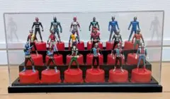 仮面ライダー フィギュア ボトルキャップ18体セット 専用ケース付き