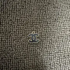 CHANEL ココマーク チャーム ゴールド ブラック ネックレス トップのサムネイル
