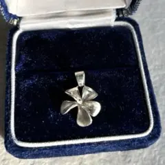 Item thumbnail for item ec7573f4-998f-4c24-ae3d-d000321ea818