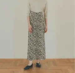 clane FLORET EMBROIDERY SKIRT