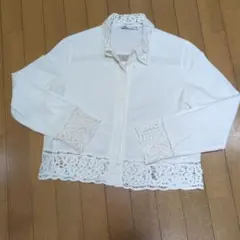 ZARA の可愛いレース襟、袖 シャツ