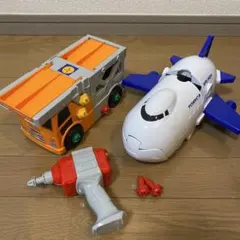 トミカDIY くみかえアクション！キャリアカー&カーゴジェットセット