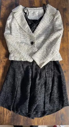 レディースフォーマルスーツ　上下セット　キュロット