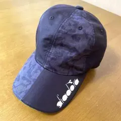 diadora キャップ ブラック カモフラ柄