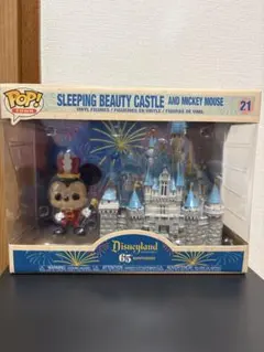 Funko POP! TOWN ファンコ　眠れる森の美女の城　ミッキーマウスのサムネイル
