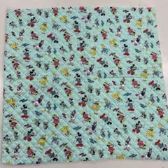 レトロ　ミッキー ミニー キルティング生地 50cm