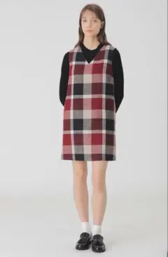 今期ブルーレーベルクレストブリッジのチェックワンピース
