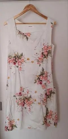 SUPUR HAKKA スーパーハッカ　花柄ワンピース