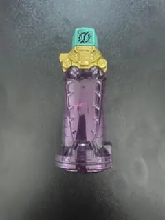 Item thumbnail for item 38488702-287f-437c-bfea-f3496918c358