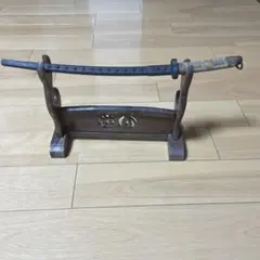 兜割 鉄　刀　鋲　刀掛付き 兜割 鉄 刀 鋲 刀掛付き - メルカリ