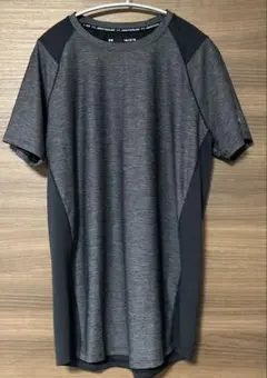 【美品】Under Armour L Tシャツ