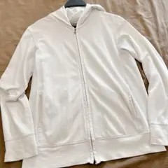 期間限定UNIQLOグレーフルジップ パーカー