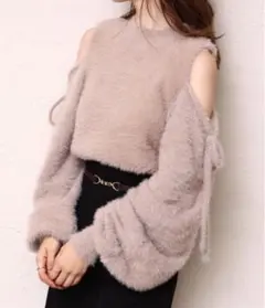 one after another NICE CLAUP 肩あきフェザーニット