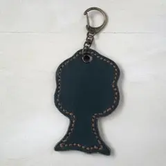 レザー　チャーム　木の形　キーホルダー　緑／茶色