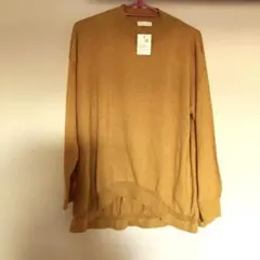 期間限定セール　新品未使用　earth リブニット プルオーバー F マスタード