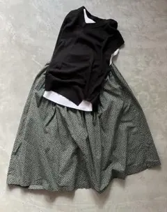 お値下げ homspun ホームスパン　キャラコ小花プリントギャザースカートのサムネイル