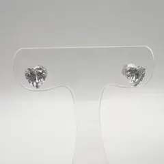 プラチナ950❗️2.0ct相当❗️ハート型キュービックジルコニアスタッドピアス