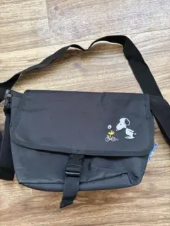 Snoopy ショルダーバッグ ブラックのサムネイル