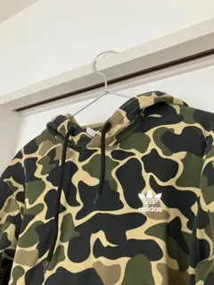 アディダスのパーカー、トレーナー