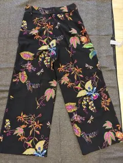 H&Mボタニカルカラフル花柄ワイドパンツ美品