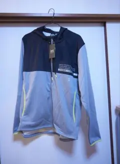 UNDER ARMOUR フルジップパーカー М　新品　ウィンドブレーカー MD